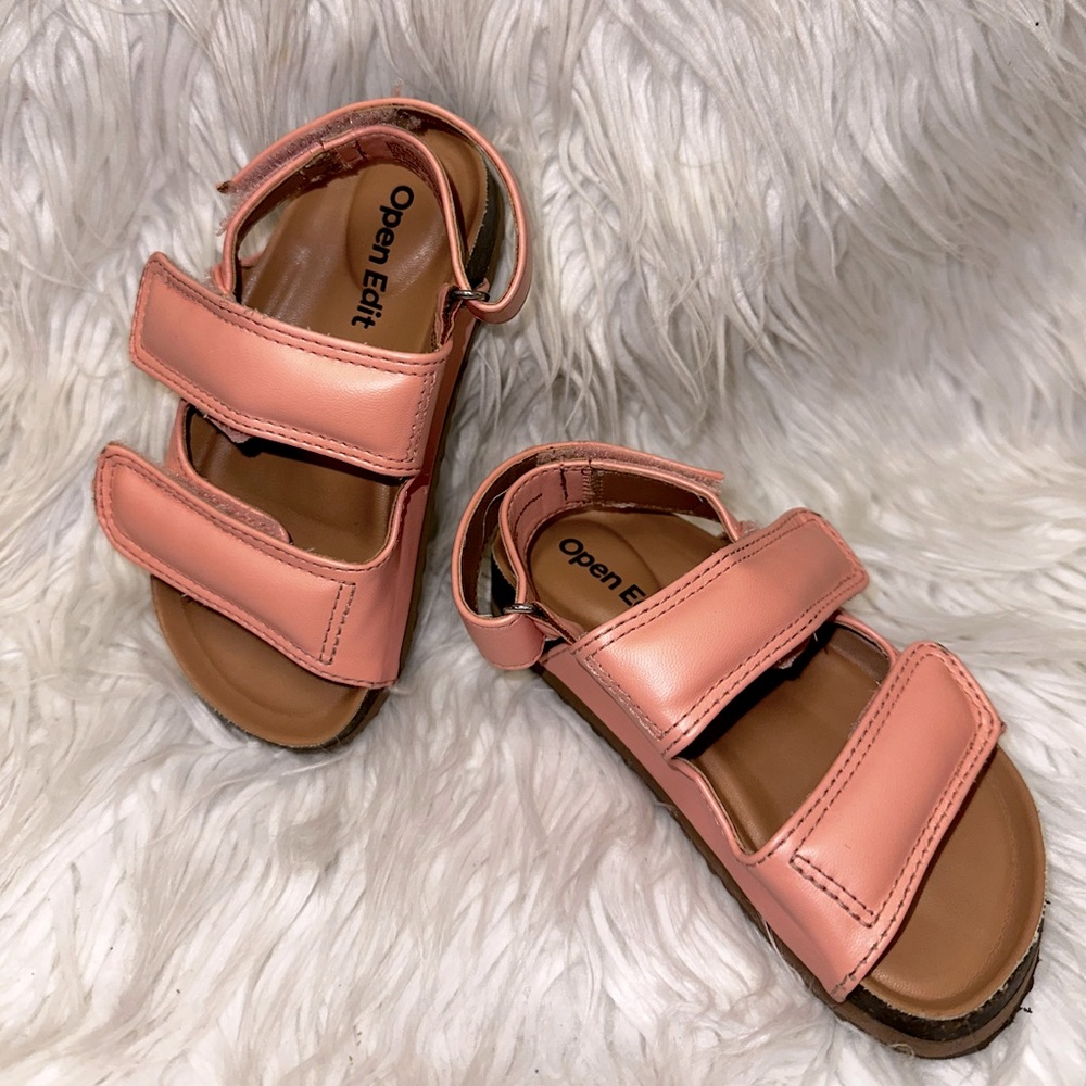 Open Edit Val Sandal 🩴
